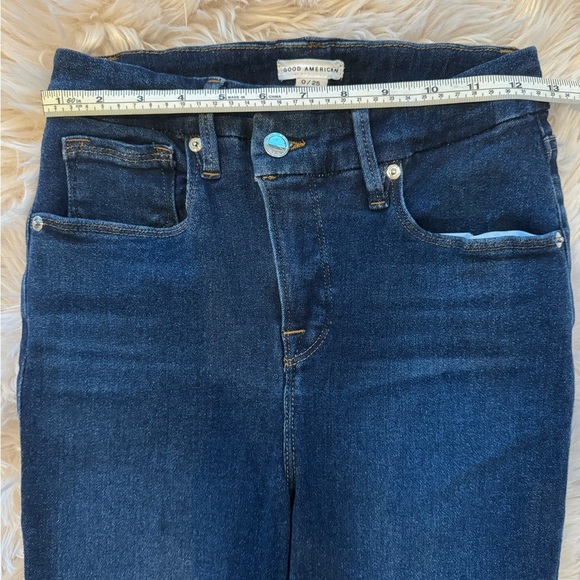 Good American Good Legs Crossover Waist - Picture 11 of 12